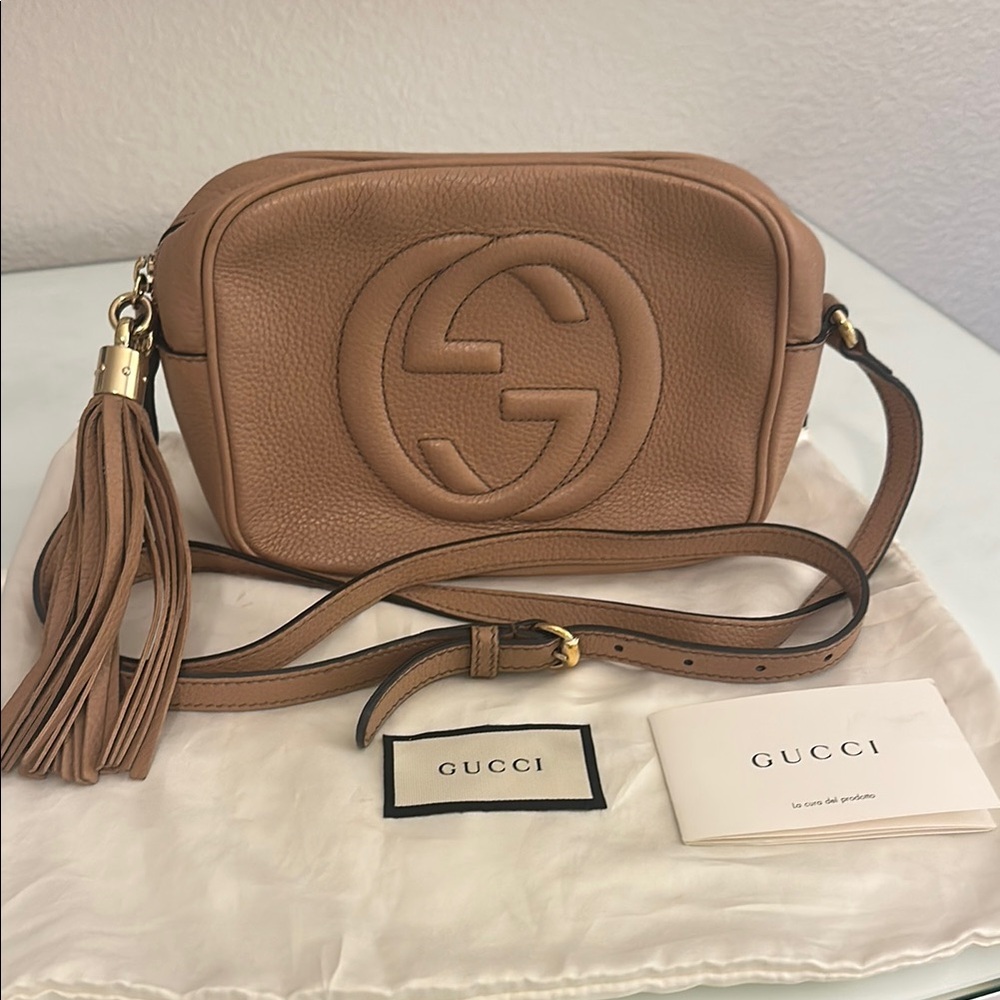 Gucci Tan Pebbled Calfskin Small Soho Disco Bag